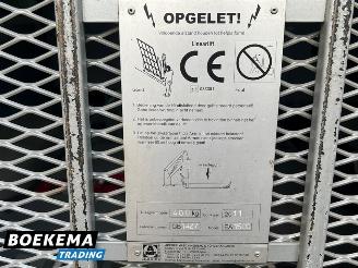 Volkswagen Crafter 35 2.0 TDI L3H2 9-Pers Rolstoellift Airco Cruise picture 12