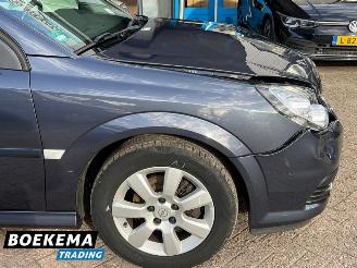 Opel Signum 2.2 16V Executive 155PK Aut Navi Cruise PDC Trekh. picture 7