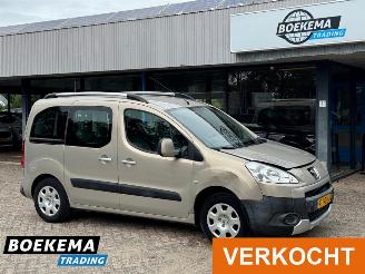 krockskadad bil auto Peugeot Partner Tepee 1.6 VTi XT Rolstoel Lift Airco 5-Persoons 2011/1