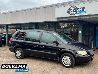 skadebil auto Chrysler Grand-voyager 2.4i SE Luxe 6-Pers Aut Climate Cruise Trekh. 2005/2