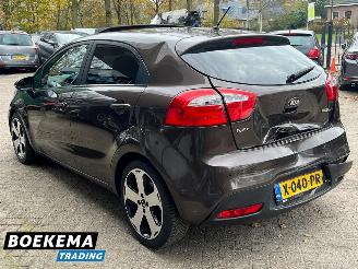 Kia Rio 1.4 CVVT 110PK Super Pack Leer Open-Dak Navigatie Stoelverw picture 3