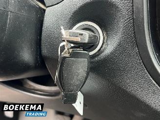Mercedes Vito 111 CDI Lang 3-Persoons Navi Airco Cruise picture 28