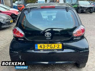 Toyota Aygo 1.0-12V Navigator Automaat Airco 5-Deurs picture 13