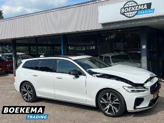 Auto incidentate Volvo V-60 2.0 T6 Recharge AWD R-Design HUD Pano Keyless Led Navi Camera Stoelverw. 2020/12