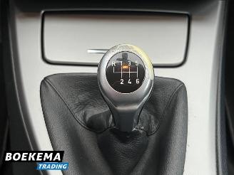 BMW 3-serie 325i Business 218PK Navi Climate Cruise PDC Trekh. picture 27