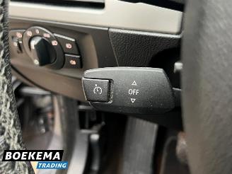 BMW 3-serie 325i Business 218PK Navi Climate Cruise PDC Trekh. picture 24