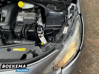 Peugeot 2008 1.2 PureTech Automaat Navi Cruise PDC picture 9