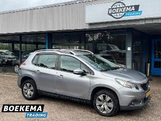 Auto incidentate Peugeot 2008 1.2 PureTech Automaat Navi Cruise PDC 2017/4