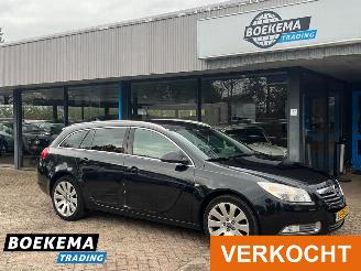 krockskadad bil auto Opel Insignia 2.0 T Sport 4x4 250PK Aut Navi Climate Stoelver. 2011/10