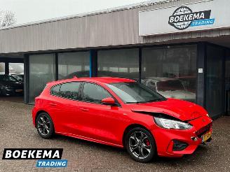 Vaurioauto  passenger cars Ford Focus 1.0 Eco ST Line 125PK B&O Navi Climate Cruise PDC Trekh. 2019/8