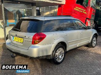 Subaru Outback 2.5i 4WD Comfort Pano Navi Climate Cruise Stoelverw. Trekh. picture 2