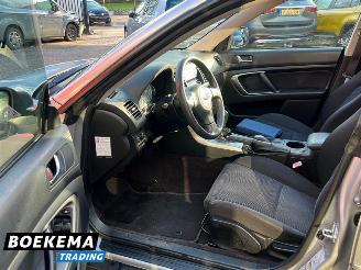 Subaru Outback 2.5i 4WD Comfort Pano Navi Climate Cruise Stoelverw. Trekh. picture 13