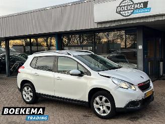 Voiture accidenté Peugeot 2008 1.2 VTi Active Premium Navi Cruise Airco PDC Trekh. 2014/3
