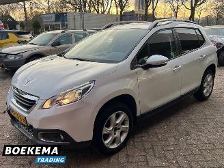 Peugeot 2008 1.2 VTi Active Premium Navi Cruise Airco PDC Trekh. picture 4