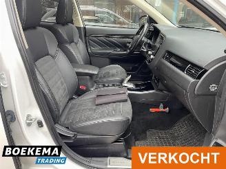 Mitsubishi Outlander 2.4 PHEV Intense+ Pano Leer Stoel/Stuurverw. Navi Camera PDC picture 18