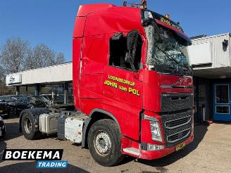 Vaurioauto  trucks Volvo FH 460 4X2 Automaat Hydroliek Hyva Euro6 2015/2