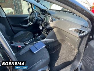 Peugeot 2008 1.2 PureTech Allure Navigatie Camera Climate picture 21