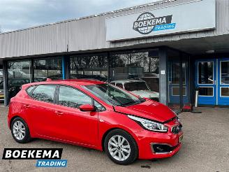 skadebil auto Kia Cee d cee'd 1.0 T-GDi ComfortPlusLine Navigator 2018/8
