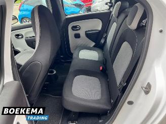 Renault Twingo R80 E-Tech Equilibre 22 kWh Navigatie Cruise picture 14