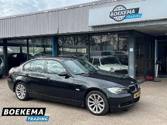damaged passenger cars BMW 3-serie 318i High Executive Automaat Navigatie Xenon 2007/2