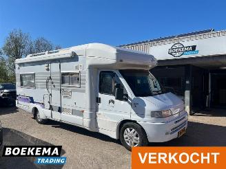 krockskadad bil camper Fendt  L680 Luifel Airco 2xZonnepaneel Fietsendrager Omvormer 1994/8