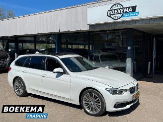 damaged passenger cars BMW 3-serie 320d xDrive Edition Panorama Leer Automaat Navigatie 2019/5