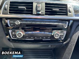 BMW 3-serie 320d xDrive Edition Panorama Leer Automaat Navigatie picture 24