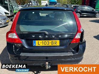Volvo V-70 2.5T Kinetic 230PK Automaat Leer Navigatie Cruise picture 5