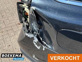 Volvo V-70 2.5T Kinetic 230PK Automaat Leer Navigatie Cruise picture 9