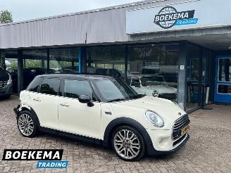 Mini Cooper 1.5 Business Navigatie Leer Cruise 5-Deurs 2014/10
