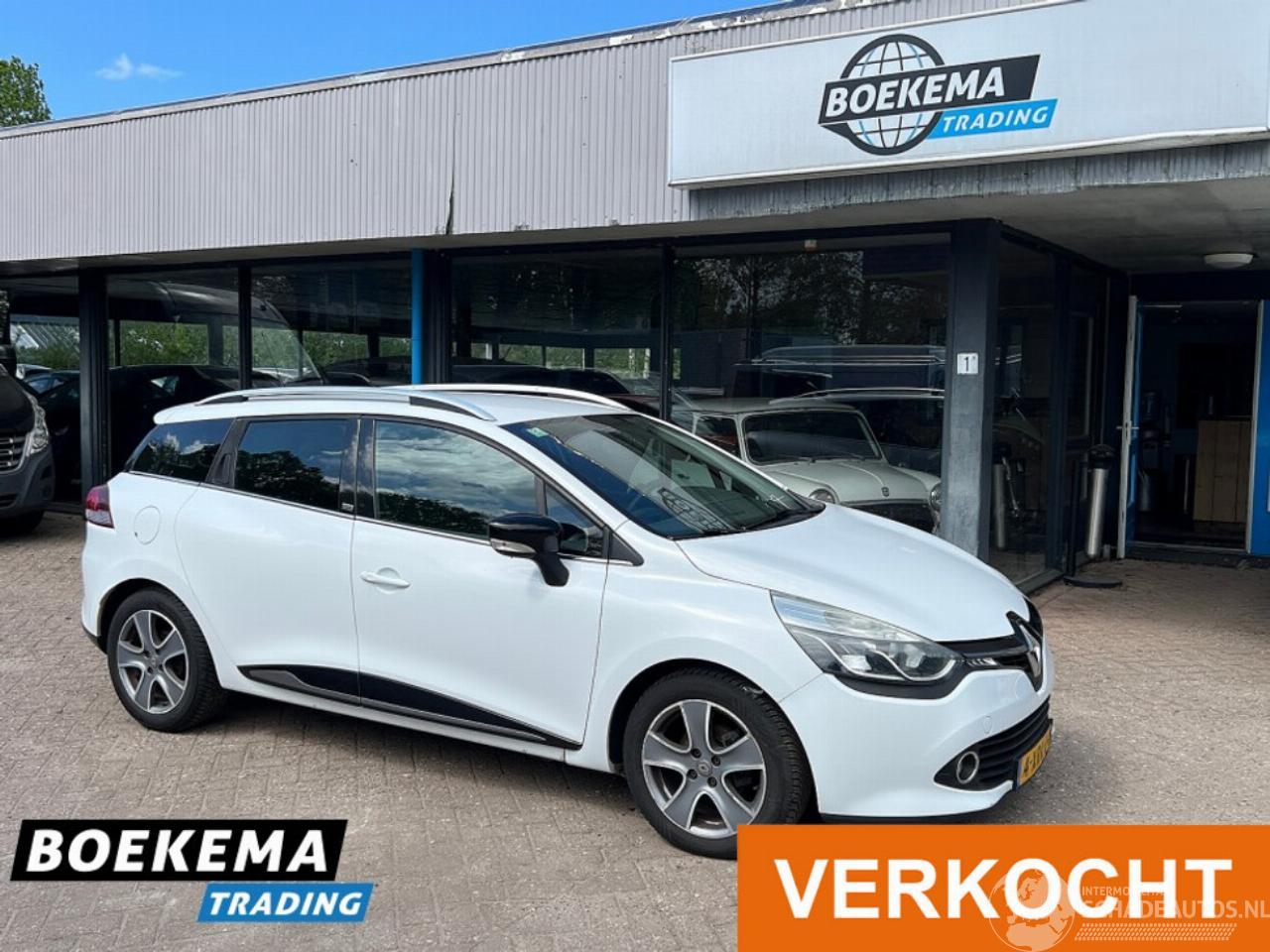 Renault Clio Estate 0.9 TCe Night&Day R-Link Navigatie Cruise Airco