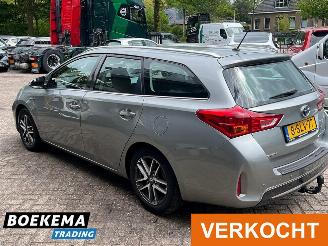 Toyota Auris Touring Sports 1.8 Hybrid Dynamic Navigatie Cruise Climate picture 3