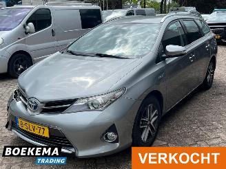 Toyota Auris Touring Sports 1.8 Hybrid Dynamic Navigatie Cruise Climate picture 4