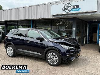 Vaurioauto  passenger cars Opel Grandland X 1.2 Turbo Innovation Navigatie Stoel-Stuurverw Climate Cruise Keyless 2018/3