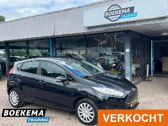 skadebil auto Ford Fiesta 1.0 Style Airco Navigatie 5-Deurs 2015/11