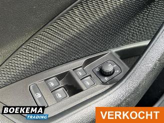Skoda Octavia Combi 1.0 e-TSI Business Edition Navigatie Cruise Lane-Ass picture 22