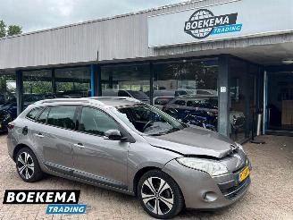 Schadeauto Renault Mégane Estate 2.0 Bose Clima Cruise Trekhaak 2011/11