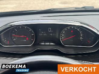 Peugeot 208 1.2 VTi Oxygo Cruise Navi Clima Trekhaak picture 20