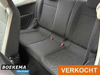 Volkswagen Up! 1.0 High Up! Navigatie Airco 3-Deurs picture 14