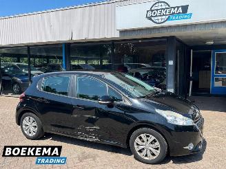 skadebil auto Peugeot 208 1.2 VTi Access Navi Cruise-Control Parkeersensoren Clima 2012/12