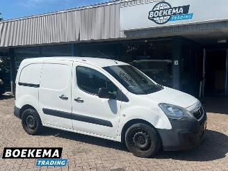 krockskadad bil auto Peugeot Partner 120 1.6 HDi 75 XR Airco Schuifdeur Trekhaak 2016/10