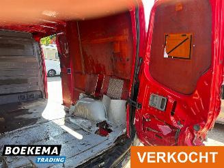 Volkswagen Crafter 35 2.0 TDI 140PK 2xSchuif Stoelverwarming Navi Clima picture 10