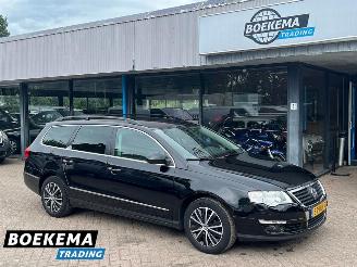 krockskadad bil auto Volkswagen Passat Variant 1.4 TSI Comfortline Navi Clima Trekhaak 2009/1