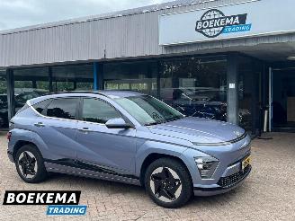 Damaged car Hyundai Kona Comfort Smart 48.4 kWh HUD Stuur- en Stuurverwarming 2024/7