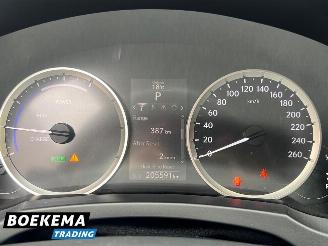 Lexus IS 300h 25th Edition Stoelverwarming Navigatie Parkeercamera picture 23