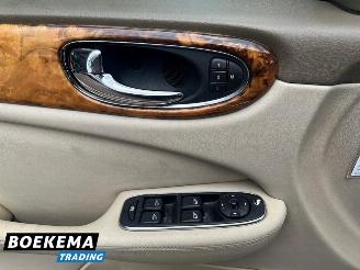 Jaguar XJ 4.2 V8 Executive 298pk Automaat Memory Navi Cruise picture 12