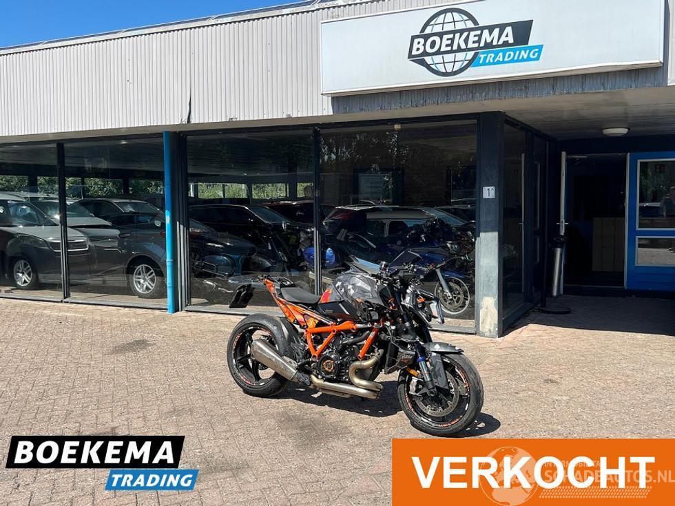 KTM  SuperDuke R 1390