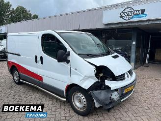 skadebil bedrijf Renault Trafic 2.0 dCi T29 Schuifdeur Airco Trekhaak 2010/3