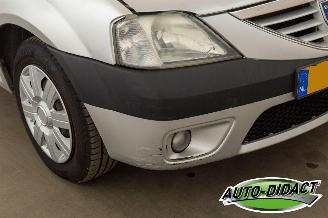 Dacia Logan 1.6-16V Airco Lauréate 7p. picture 23