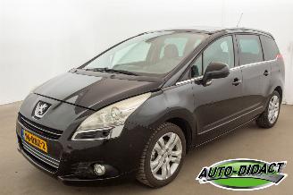 krockskadad bil auto Peugeot 5008 1.6 THP GT 7P. Leer 2011/4
